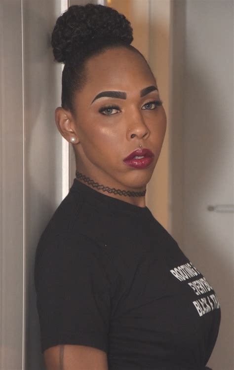 BLACK SHEMALE DOMINATION @ Tranny Clips